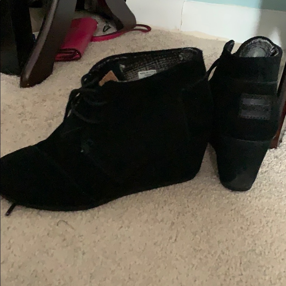 TOMS wedge shoes